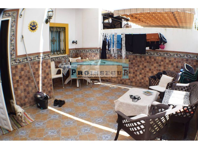 Foto 260f728f-f026-4afd-97e8-55b7fe70e76c. Casa a calle alondra 60 a Cártama pueblo Cártama