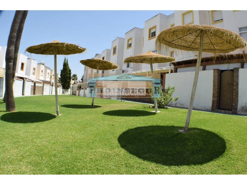 Foto b0396bf8-8b87-47da-adaf-1310582931c5. Casa a calle alondra 60 a Cártama pueblo Cártama
