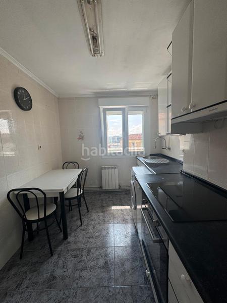 Foto 9293aa46-6415-4e38-a73a-c50604f0d972. Piso en calle aldaia kalea 3 ?? vivienda en venta en orkoien – 3 habitaciones + balcón, exterior y luminosa en Orcoyen