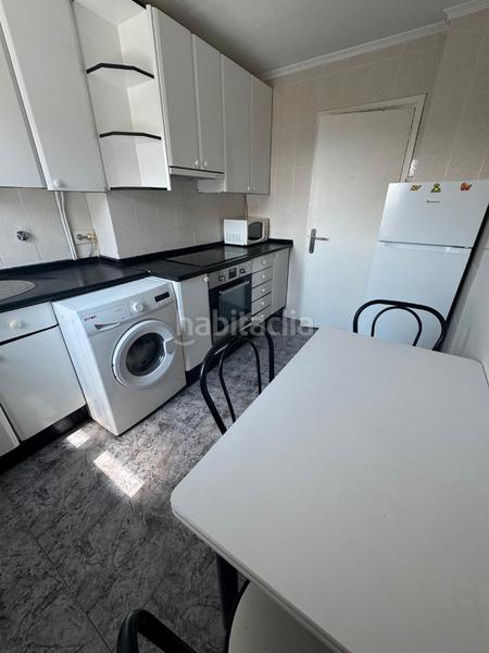 Foto d7a95272-1fc9-4e39-880b-fffc6c74d247. Piso en calle aldaia kalea 3 ?? vivienda en venta en orkoien – 3 habitaciones + balcón, exterior y luminosa en Orcoyen