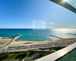 Rent Penthouse  Paseo de garcia fària. Dúplex en alquiler en paseo de garcia fària 81, barcelona