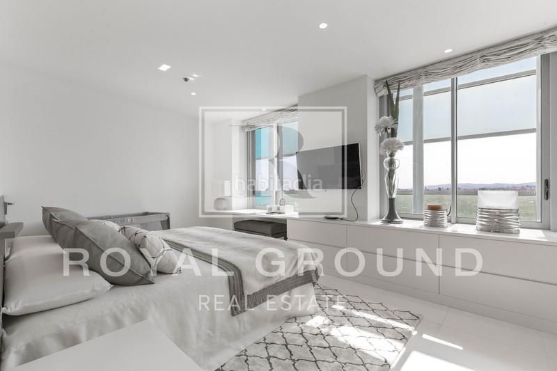 Foto 22dca928-924b-4caf-bc12-0a50c7debbdf. Àtic amb aparcament piscina a Diagonal Mar i el Front Marítim del Poblenou Barcelona