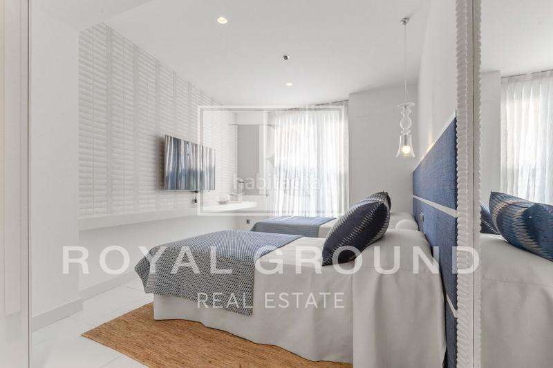 Foto 2e97d97d-9b3b-40e7-ad68-c6e2fb76e7b5. Àtic amb aparcament piscina a Diagonal Mar i el Front Marítim del Poblenou Barcelona