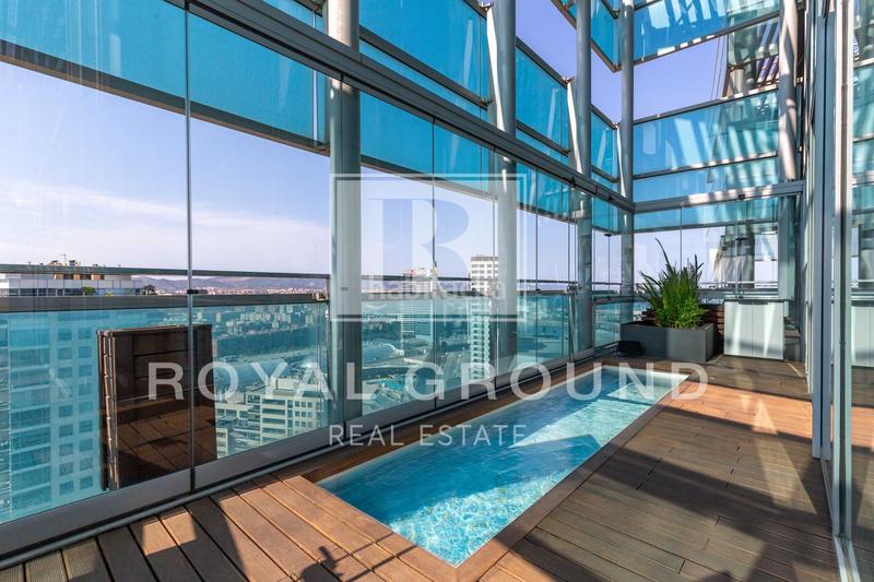 Foto 2f9e01f7-6902-4fbc-9db7-61678b0f97dd. Àtic amb aparcament piscina a Diagonal Mar i el Front Marítim del Poblenou Barcelona