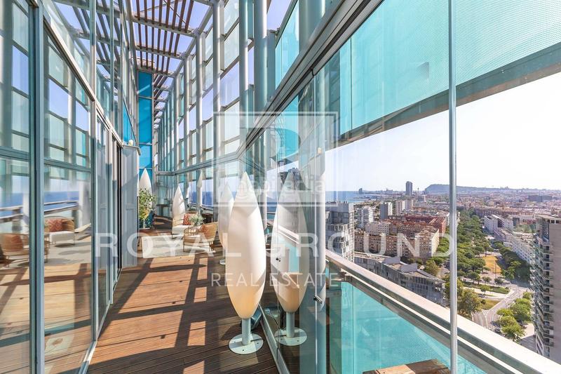 Foto 79ecf96e-dce9-4534-9929-753e438328c7. Àtic amb aparcament piscina a Diagonal Mar i el Front Marítim del Poblenou Barcelona