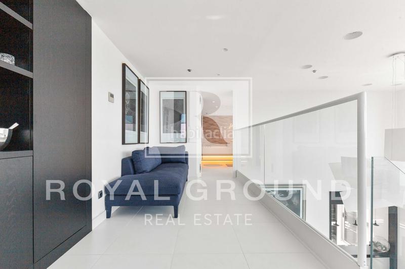 Foto 9925af4d-2675-4e8c-bcf5-6e111d32b981. Àtic amb aparcament piscina a Diagonal Mar i el Front Marítim del Poblenou Barcelona