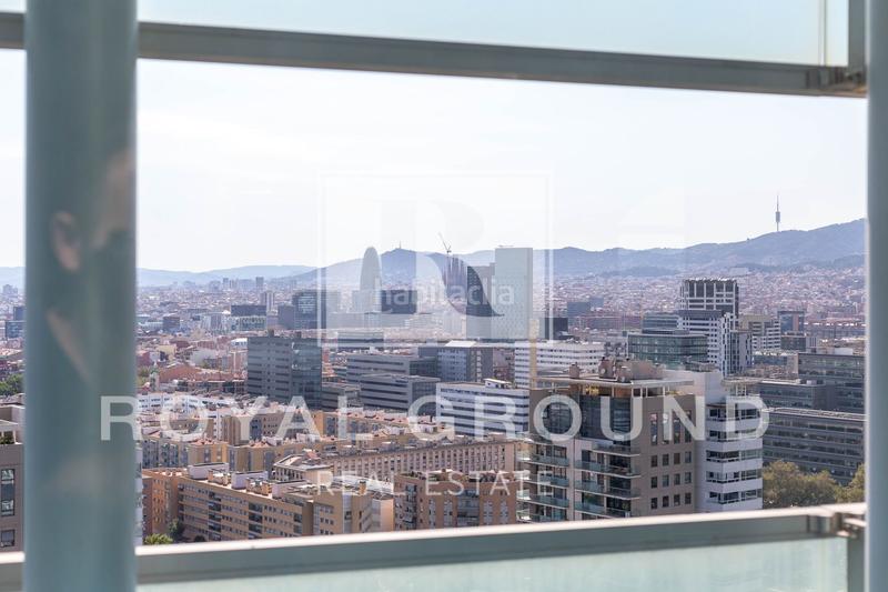 Foto 9da04213-02fe-4aa2-b8a2-6b1dd853122f. Àtic amb aparcament piscina a Diagonal Mar i el Front Marítim del Poblenou Barcelona