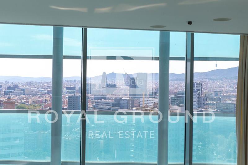 Foto da6a96e1-2245-4e3d-94d0-9a47af64fc7e. Àtic amb aparcament piscina a Diagonal Mar i el Front Marítim del Poblenou Barcelona