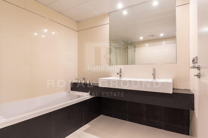 Foto c0851790-fa14-4936-9fea-5e2361866bbc. Miete dachwohnung mit heizung parking pool in Diagonal Mar i el Front Marítim del Poblenou Barcelona