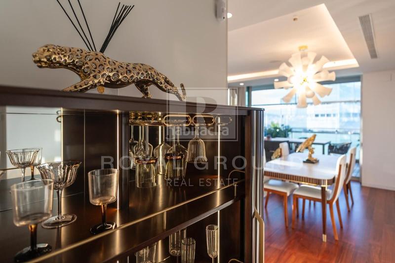 Foto afff8bfe-0063-40c0-bae7-a5a767f412f6. Pis amb aparcament a Diagonal Mar i el Front Marítim del Poblenou Barcelona