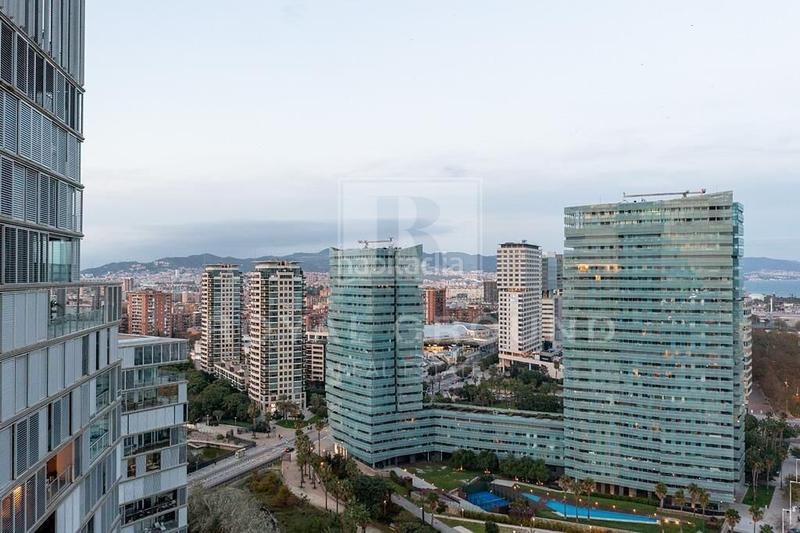Foto d5d6626d-4edf-4b3d-9a5e-7a96ed34291d. Pis amb aparcament a Diagonal Mar i el Front Marítim del Poblenou Barcelona