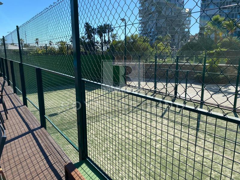 Foto d4802596-5ee4-45e9-a048-36cd49a4fd71. Affitto duplex con riscaldamento parcheggio piscina in Barcelona