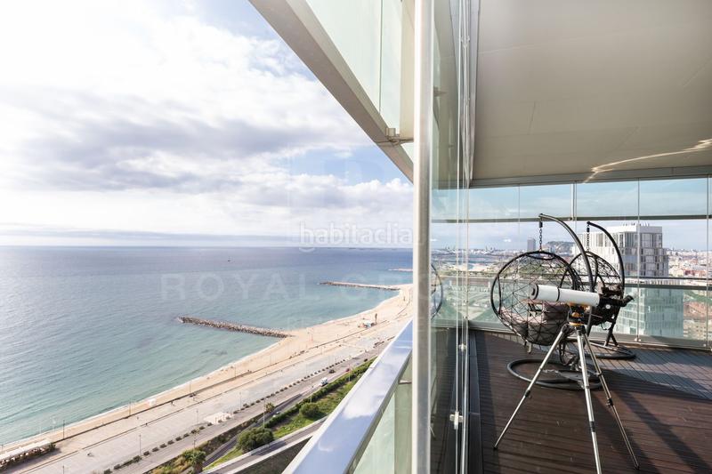 Foto 2c8acfc4-b4c0-4d4a-94be-9715bc9c190c. Lloguer dúplex amb calefacció aparcament piscina a Barcelona