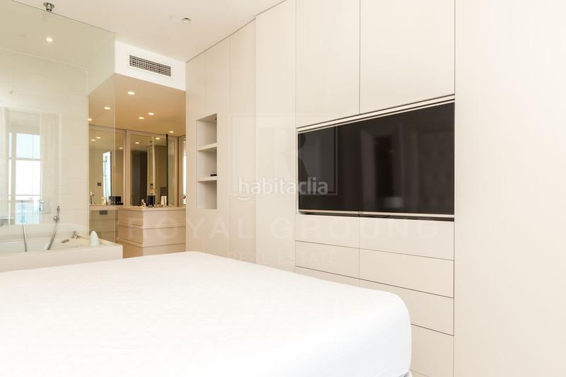 Foto 2159b5d2-3c68-4144-b6da-542d6063cb24. Location duplex avec chauffage parking piscine dans Barcelona