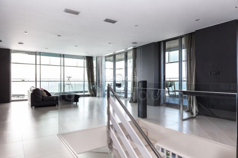 Foto 8345771c-a145-428f-b8ba-300bd130a3e6. Location duplex avec chauffage parking piscine dans Barcelona