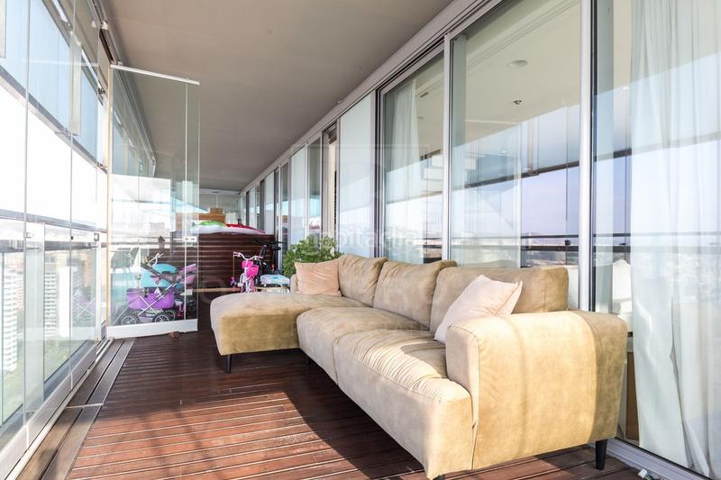 Foto cba43f7b-9bb7-4964-b653-41f22a3f0ece. Location duplex avec chauffage parking piscine dans Barcelona