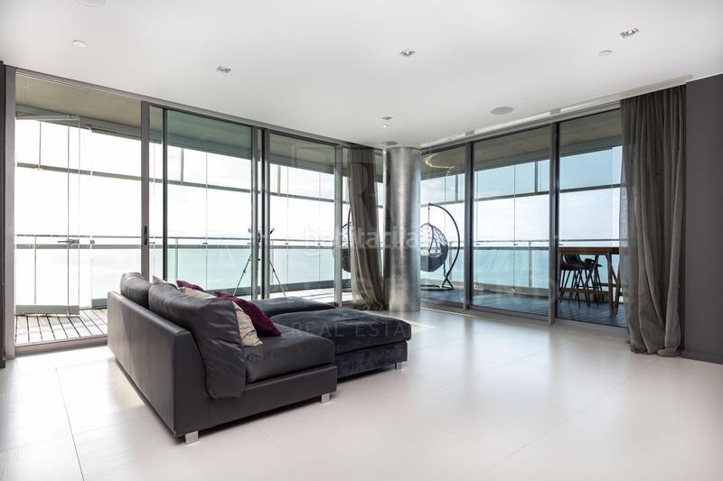 Foto d55a8960-7e52-4ca2-afcc-b7038584ddab. Miete zweistöckige wohnung mit heizung parking pool in Barcelona