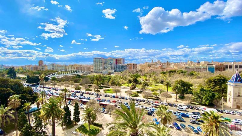 Foto 3cefa4ab-ce1f-487a-9ab4-0f3e0e6558b3. Pis a Exposició Valencia