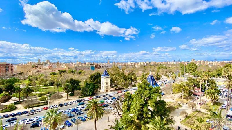 Foto 98fd427a-dff8-413e-9e94-7320d9c2dfef. Pis a Exposició Valencia