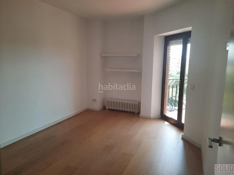 Foto d37b901e-938e-4645-aefa-0569010277c6. Pis a Exposició Valencia