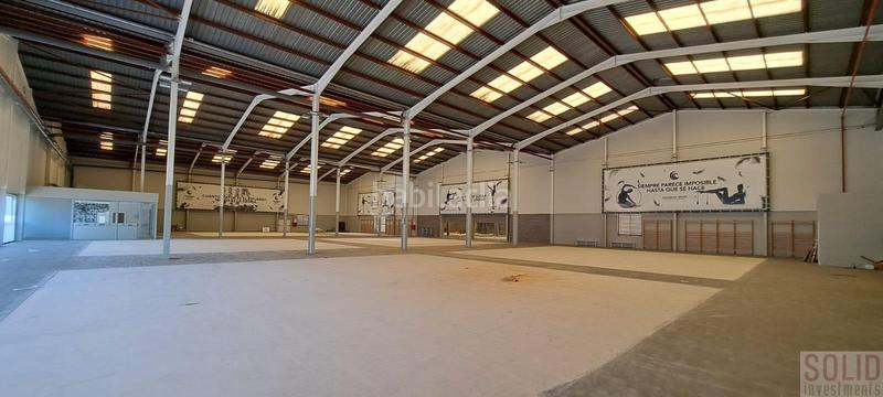 Foto 53b82cc3-2b89-4ca1-b94c-1e8d7435182e. Bâtiment à usage industriel dans Alfafar