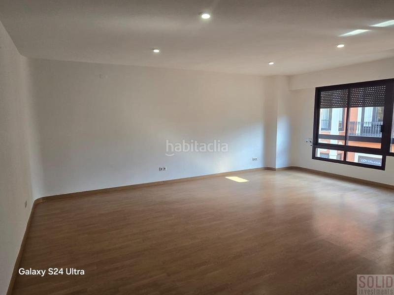 Foto 92dc86fc-3ba2-4aea-a780-6e99cee794c4. Alquiler piso  en Sant Francesc Valencia