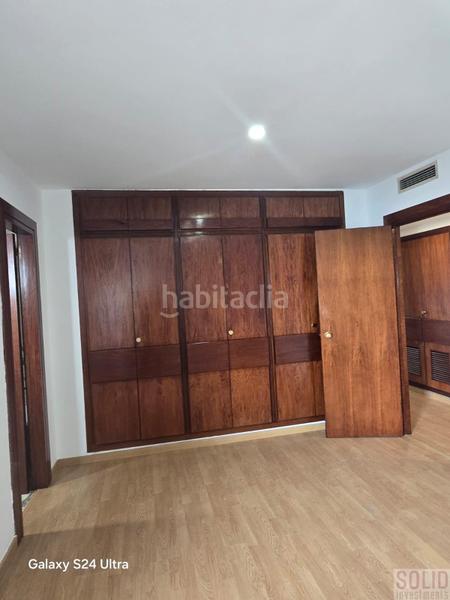 Foto f70767f1-49ea-42e9-8913-297dc0eb86a7. Lloguer pis amb calefacció aparcament a Sant Francesc Valencia