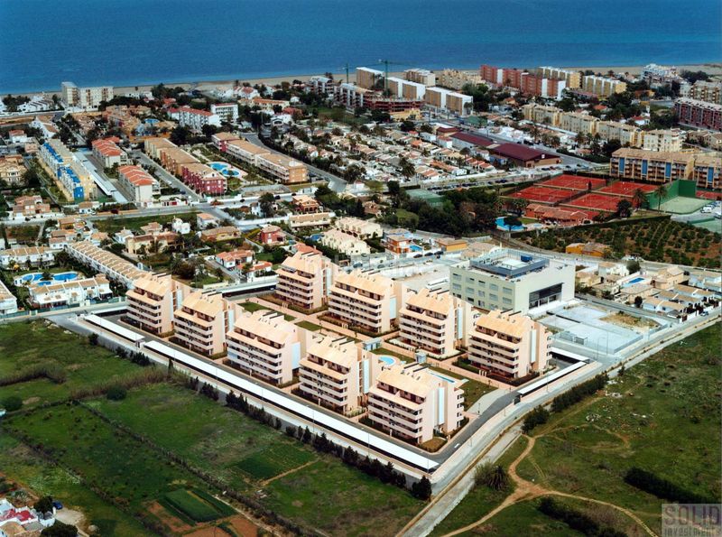 Foto 8b550e6d-9c75-4c0d-94ad-ce955c43ab12. Dúplex amb calefacció aparcament piscina a Les Bassetes - El Marjal Dénia