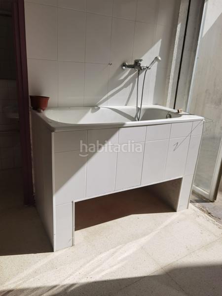 Foto aa14a3b2-74a4-41a6-b193-bdfc637695f8. Location local commercial dans Centre Mataró