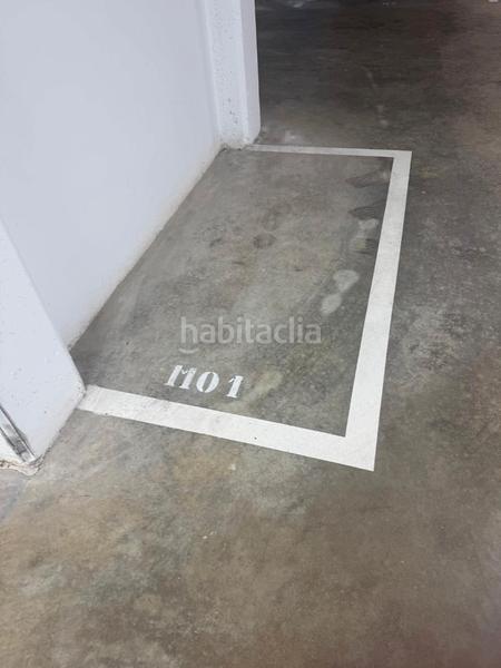 Foto 1955384f-9d8f-4a93-bc48-fdc157a8e0ba. Location parking moto dans Centre Mataró