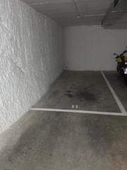 Lloguer Aparcament cotxe a Centre. Plaza garatge coche pequeo