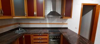 Affitto Piccolo appartamento in Centre. Apartamento centrico y plaza de garaje