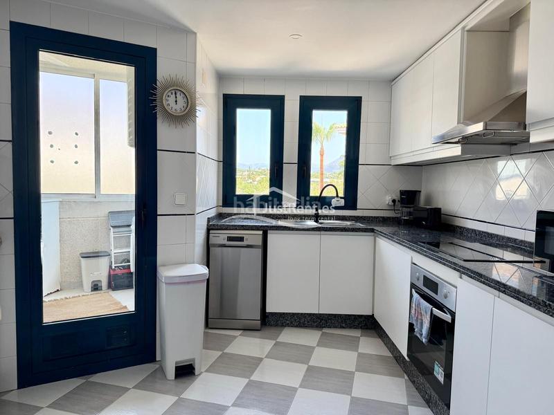 Foto b6676206-b665-4a6e-9d6f-e949cf36fd3c. Alquiler piso encantador apartamento de 3 dormitorios en lalbir en Alfàs del Pi (l´)