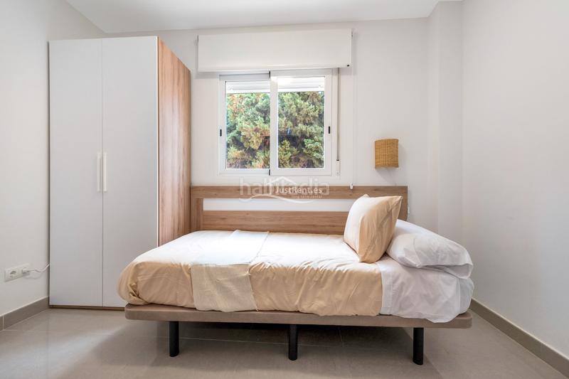 Foto c3cb889a-3da0-4d35-81a0-73860ea5b157. Alquiler chalet un chalet de 4 dormitorios en rincón de loix en Benidorm