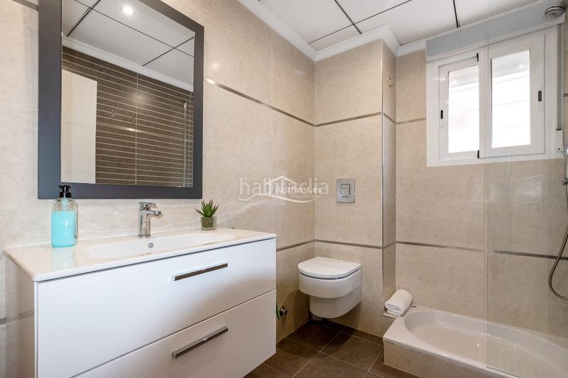 Foto f76582b9-e1f7-4f02-b372-758726cb5d47. Alquiler chalet un chalet de 4 dormitorios en rincón de loix en Benidorm