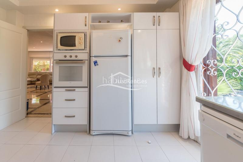 Foto 678dc463-3df1-404b-a5d4-fa3954998d8b. Location chalet avec chauffage parking piscine dans Benidorm