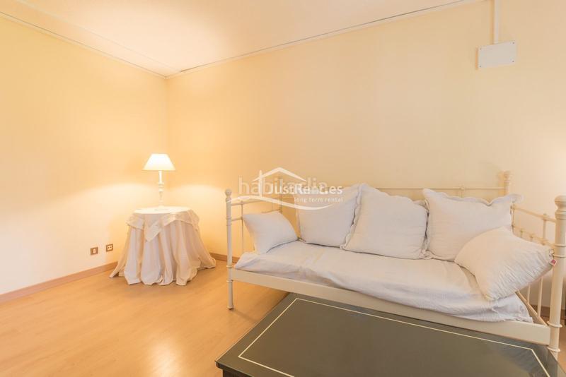 Foto 8f32478a-13c7-40cb-93a9-84dd84f5254f. Location chalet avec chauffage parking piscine dans Benidorm