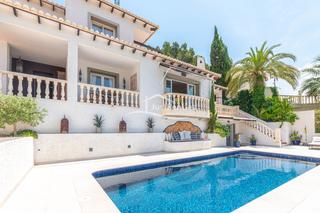 Miete Chalet in Altea Hills. Villa de alquiler a largo plazo con vistas al mar en altea hills