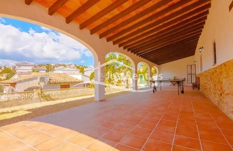 Foto 20cf9bd2-5c88-44fe-8de3-0c19a8da0473. Affitto chalet con piscina in Cometa Calp