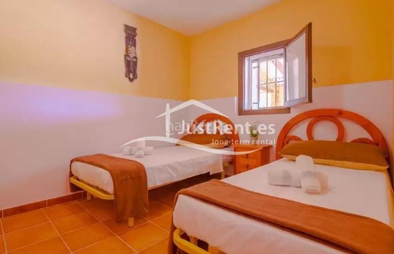 Foto dcc56e5b-94eb-4eff-ba00-a0dbfe07827c. Affitto chalet con piscina in Cometa Calp