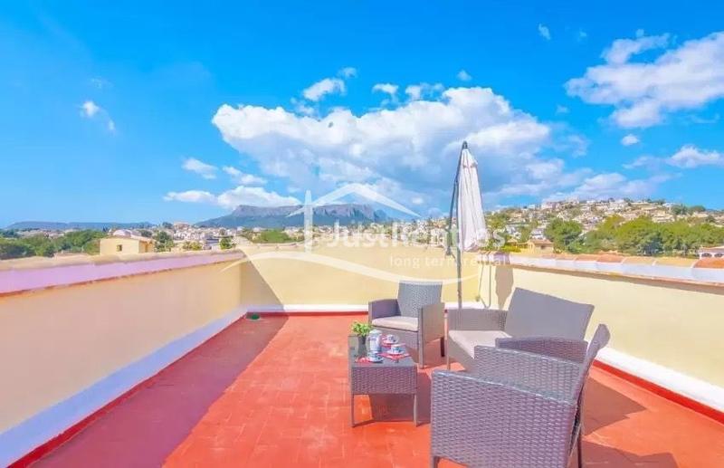 Foto 3f139e43-b35d-4f30-801b-7c3858dcc38a. Location chalet avec piscine dans Cometa Calp