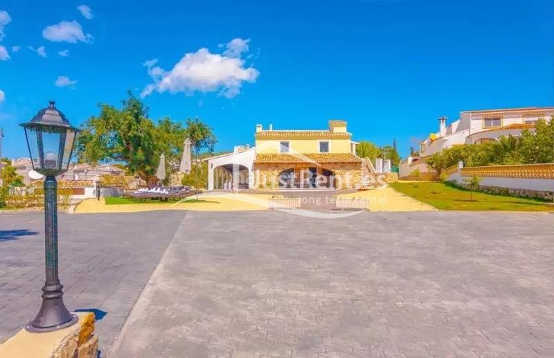 Foto deea7d97-59d7-4257-a448-9fe21220d41f. Rent chalet with pool in Cometa Calp