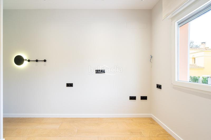 Foto 20109bc6-e033-480b-ba82-69f6b44f7a38. Rent semi detached house with parking pool in Cometa Calp