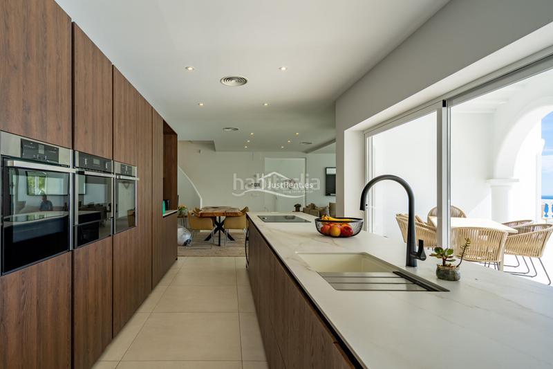 Foto 3c8a2693-70f0-484e-a419-44093d8fa6cc. Alquiler chalet villa con espectaculares vistas al mar en alquiler hills en Altea