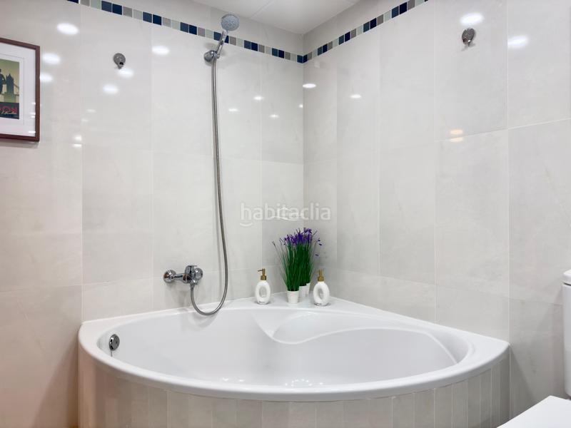 Foto b3a67aea-b78c-4f94-a69a-3c2df93a4300. Location appartement avec parking piscine dans Mascarat Altea