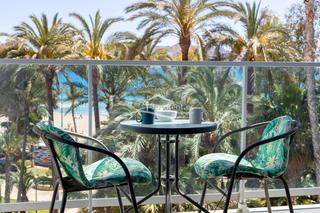 Lloguer Pis a Playa Poniente. Encantador apartamento con vistas al mar en playa de poniente