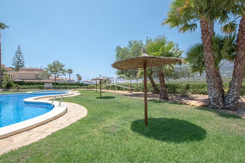 Foto c3503738-95df-44a9-9515-61fcf8376d15. Location appartement avec piscine dans Marisol Park - Ortembach - Los Almendros Calp
