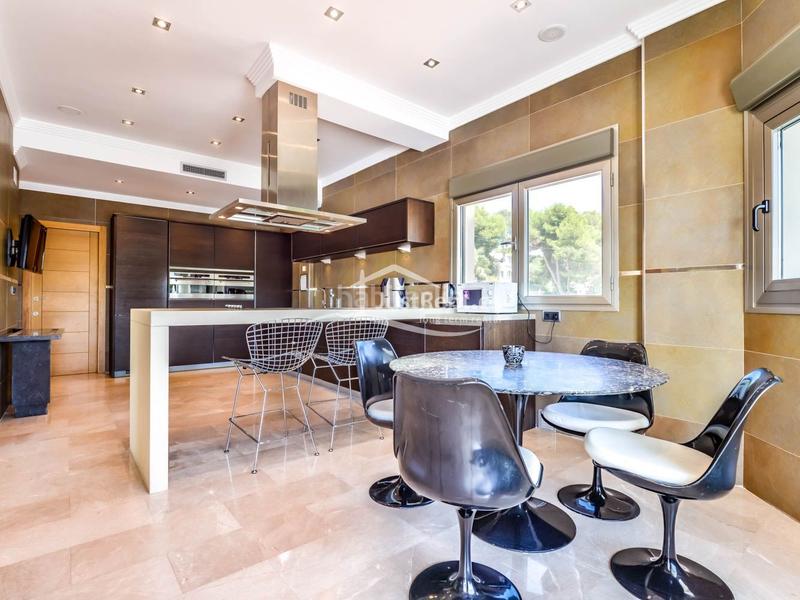 Foto 930da891-2f35-4724-8573-3575eb515979. Lloguer xalet amb calefacció piscina a La Fustera Benissa