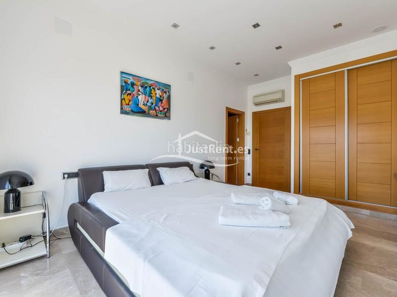 Foto 3c8d973b-2354-4cb3-bc8d-84f5684d7de4. Location chalet avec chauffage piscine dans La Fustera Benissa