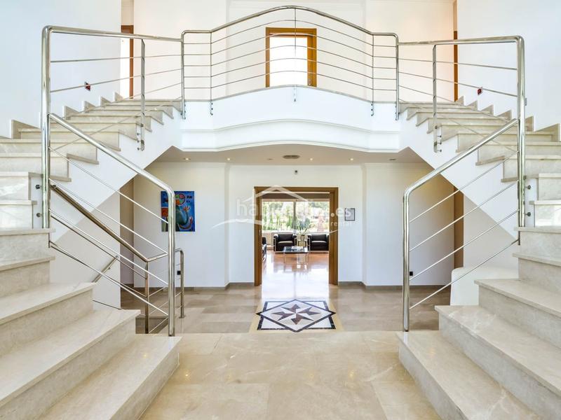 Foto 8f5ee2d0-624e-4cb0-a0df-ea7bcef37c5f. Location chalet avec chauffage piscine dans La Fustera Benissa